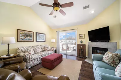 633 Fieldstone Circle W #63, Chelsea, MI 48118 - Photo 2