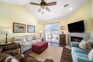 633 Fieldstone Cir W, Chelsea, MI 48118 - Photo 2