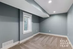 2410 Okemos Dr SE, Grand Rapids, MI 49506 - Photo 34