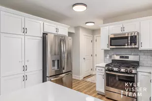 2649 Dean Lake Ave NE, Grand Rapids, MI 49505 - Photo 10