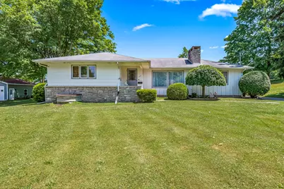 207 Maumee Street, Jonesville, MI 49250 - Photo 2
