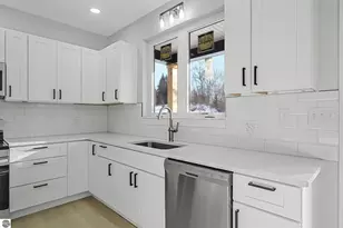 1713 Vanderlip Rd, Traverse City, MI 49686 - Photo 26