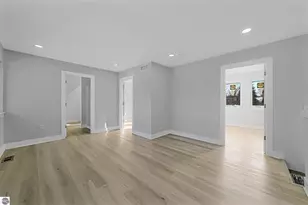 1713 Vanderlip Rd, Traverse City, MI 49686 - Photo 20