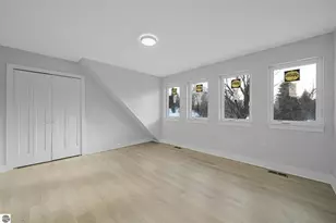 1713 Vanderlip Rd, Traverse City, MI 49686 - Photo 14