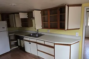 335 Cohasset Ave, Battle Creek, MI 49014 - Photo 2