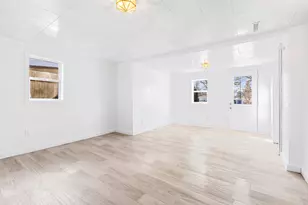 100 Wiltshire Ave, Battle Creek, MI 49015 - Photo 6