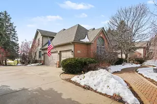 5139 Polo Fields Dr, Ann Arbor, MI 48103 - Photo 4