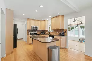 244 Leisure Ln, Holland, MI 49424 - Photo 4
