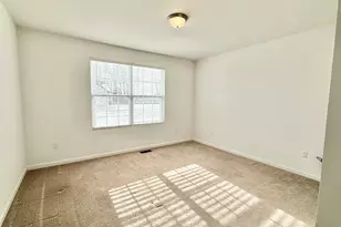 10290 Swan Lake Cir, Ypsilanti, MI 48197 - Photo 36