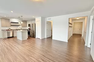 10290 Swan Lake Cir, Ypsilanti, MI 48197 - Photo 8