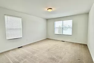 10290 Swan Lake Cir, Ypsilanti, MI 48197 - Photo 26