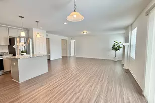 10290 Swan Lake Cir, Ypsilanti, MI 48197 - Photo 12