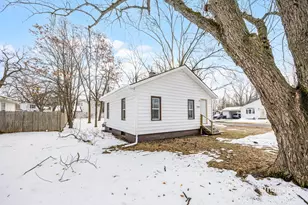 1584 Carlton St, Muskegon, MI 49442 - Photo 18