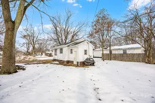 1584 Carlton St, Muskegon, MI 49442 - Photo 22