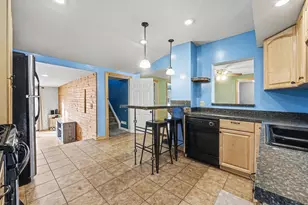 305 S 1st St, Edmore, MI 48829 - Photo 8