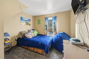 305 S 1st St, Edmore, MI 48829 - Photo 18