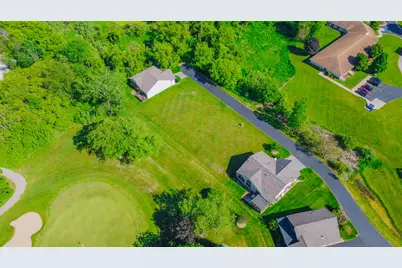 406 Vienna Lane, Fremont, MI 49412 - Photo 4