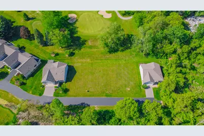 406 Vienna Lane, Fremont, MI 49412 - Photo 2