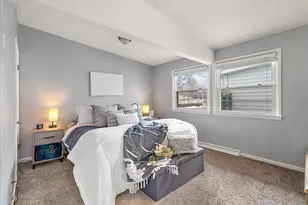 1009 Ariebill St SW, Wyoming, MI 49509 - Photo 4