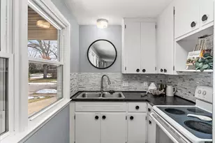 1009 Ariebill St SW, Wyoming, MI 49509 - Photo 8