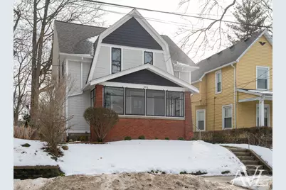 1012 Sigsbee Street SE, Grand Rapids, MI 49506 - Photo 2