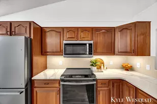 14018 Bayou Ridge Cir, Grand Haven, MI 49417 - Photo 8