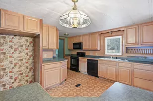 8054 N Gale Rd, Otisville, MI 48463 - Photo 8