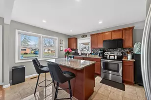 7435 Lathers St, Westland, MI 48185 - Photo 10