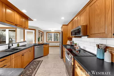 13186 Indigo Court, Holland, MI 49424 - Photo 12