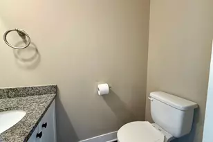 2564 W Towne St, Ann Arbor, MI 48103 - Photo 8