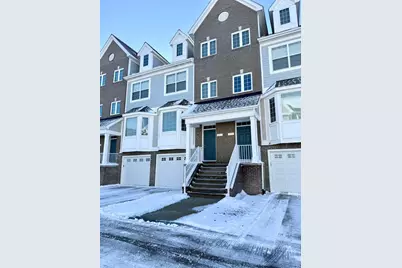 2564 W Towne Street, Ann Arbor, MI 48103 - Photo 2