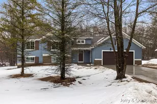 911 Apple Rdg Ct, Allegan, MI 49010 - Photo 2