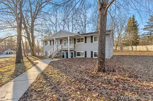 1211 60th St SE, Grand Rapids, MI 49508 - Photo 2