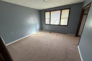 298 Bradford Rd, Benton Harbor, MI 49022 - Photo 10