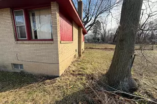 298 Bradford Rd, Benton Harbor, MI 49022 - Photo 26
