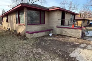 298 Bradford Rd, Benton Harbor, MI 49022 - Photo 2