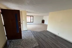 298 Bradford Rd, Benton Harbor, MI 49022 - Photo 4