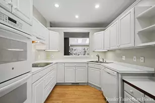 2131 Tree Ridge Dr SE, Grand Rapids, MI 49508 - Photo 8