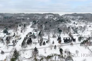 14507 Lakeshore Dr, Grand Haven, MI 49417 - Photo 34