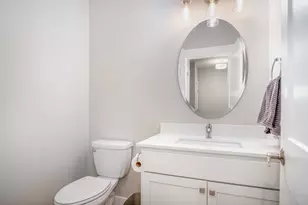 2351 Watertown Way NE, Grand Rapids, MI 49505 - Photo 8