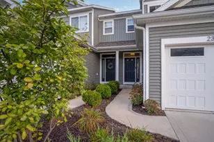 2351 Watertown Way NE, Grand Rapids, MI 49505 - Photo 2