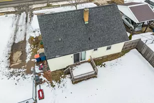 1059 W Summit Ave, Muskegon, MI 49441 - Photo 42