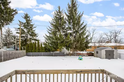 1059 W Summit Avenue, Muskegon, MI 49441 - Photo 34