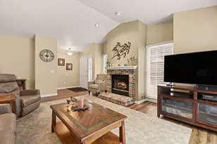 2174 Edington Dr SE, Grand Rapids, MI 49508 - Photo 2