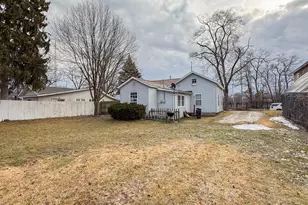 409 W Railroad St, Dowagiac, MI 49047 - Photo 4