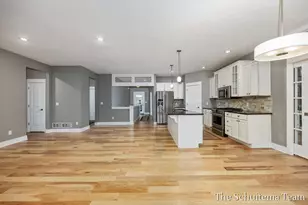 16981 Pickett Ln, Nunica, MI 49448 - Photo 4