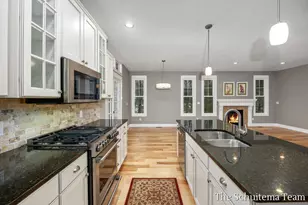 16981 Pickett Ln, Nunica, MI 49448 - Photo 12