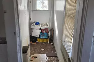 528 Potter St, Kalamazoo, MI 49007 - Photo 8