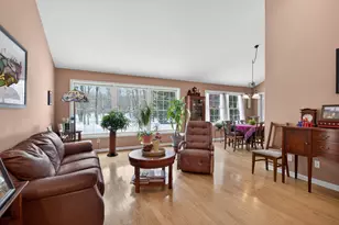 2205 Lake Wood Dr, Jackson, MI 49203 - Photo 8