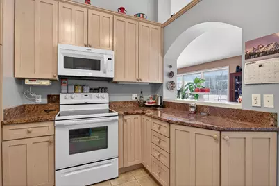 2205 Lake Wood Drive, Jackson, MI 49203 - Photo 18